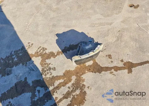 2005 Chevrolet Corvette z USA, uszkodzony, nr VIN 1G1YY24U055104799